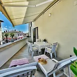 Apartman Aria Two Bedroom With Terrace In The Center