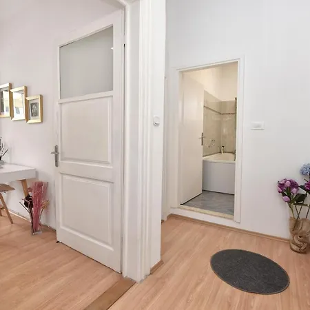 דירה Aria Two Bedroom With Terrace In The Center *