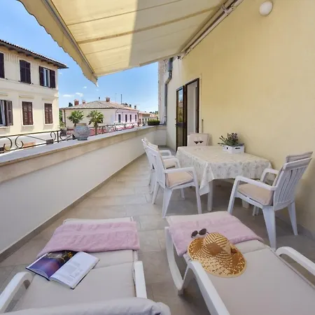דירה Aria Two Bedroom With Terrace In The Center פורץ