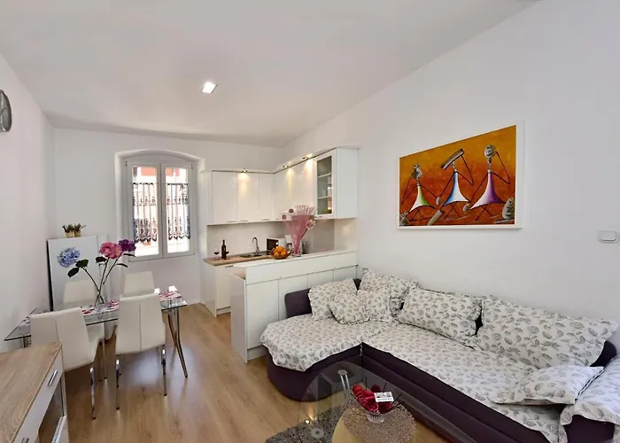 Premium Aria Apartment