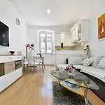 Apartment Aria Two Bedroom With Terrace In The Center Porec
