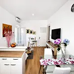 Aria Two Bedroom With Terrace In The Center Apartment *
