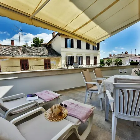Aria Two Bedroom With Terrace In The Center Apartman