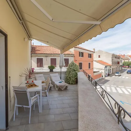 Aria Two Bedroom With Terrace In The Center Apartment *